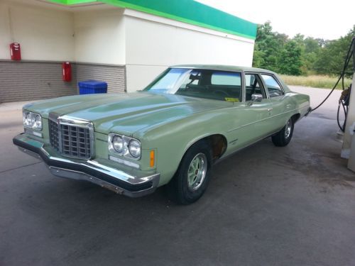 1974 pontiac bonneville base sedan 4-door 6.6l