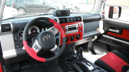 Toyota FJ Cruiser 4WD 4dr AUTO Low Miles SUV Manual Gasoline 4.0L DOHC 24-val, US $32,900.00, image 10