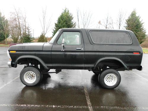 **** 1979 ford bronco xlt 4x4 lifted -- no rust --- no reserve *****