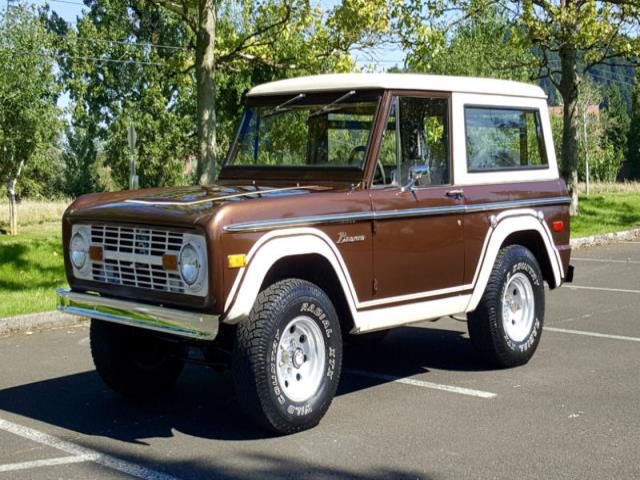 Ford: bronco 2dr convertible