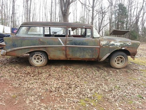 1956 chevy bel air 150/210 wagon body, most glass &amp; chrome is there, must see!!!