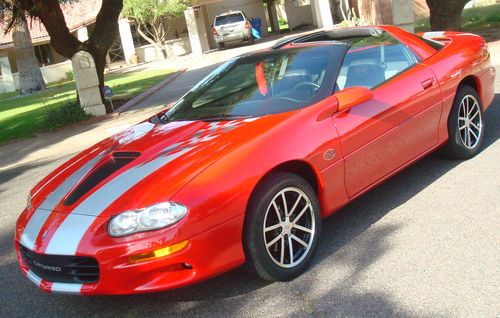 2002 chevrolet camaro ss35th anniversary,1 ownr,only 9kmiles,ls1-5.7, 6spd,t-top