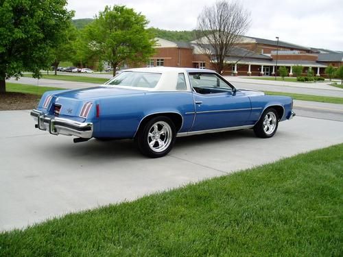 1974 pontiac grand prix / model j.. original paint. 74k miles. 400 v8 ..
