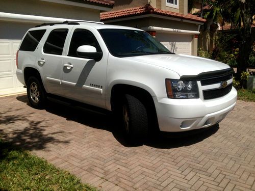 2008 chevrolet tahoe lt 2wd in very good condition owner no accidents!