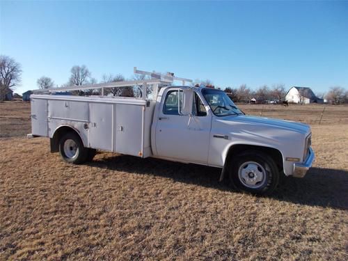 1984 gmc 3500 dually with large utility bed...above average- ready to work. nr!