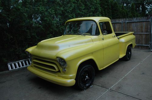1957 chevy 3100 shortbed pickup truck