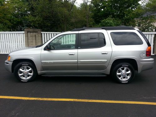 2005 gmc envoy slt sport utility 4-door 4.2l 108k miles   new battery,tires, air