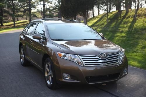 2009 toyota venza with 18,000 miles!!!