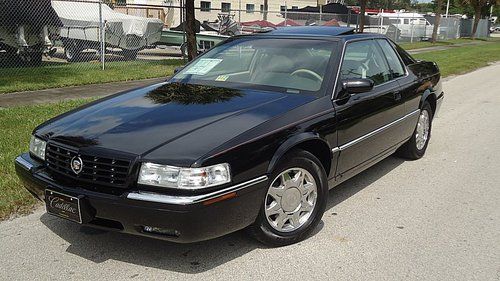 1997 cadillac eldorado etc , 15,000 act miles, pristine selling no reserve