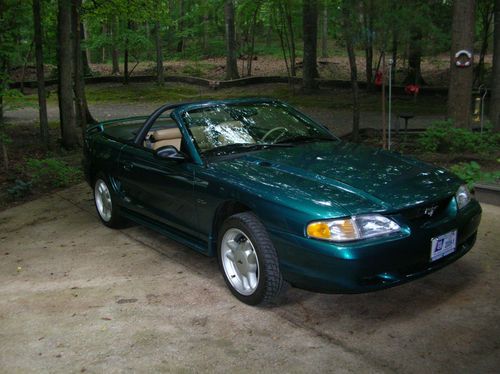 1996 mustang gt convertible 55,000 miles adult owner