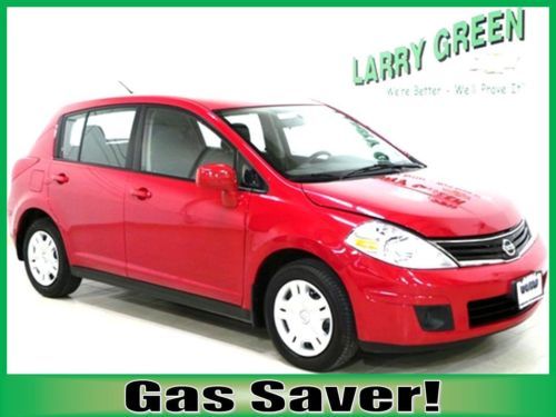 Gas saver! red 4dr hatchback 1.8l automatic cd a/c like new tires cruise control