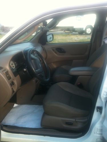 2002 ford escape xlt v6 4x4 !