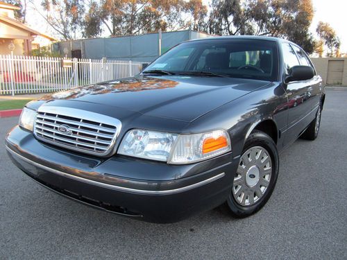 2005 ford crown victoria -p71- in excellent running conditions &amp; shape