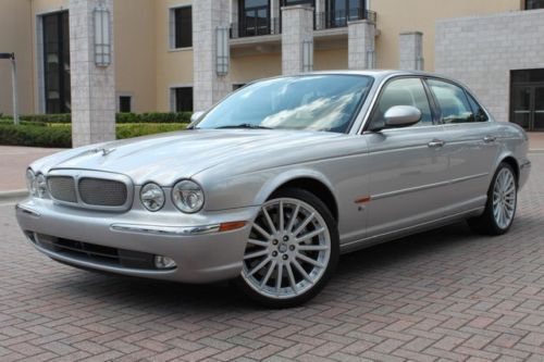 2005 jaguar xjr, 1 original owner, 20 inch wheels, nav, clean carfax!