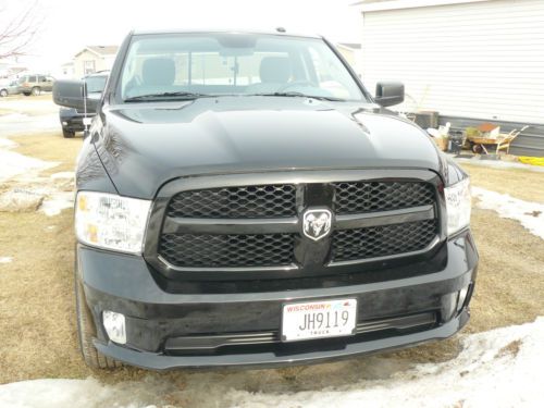 2013 dodge ram 1500 4x4 sport truck , reg. cab, short box 5.7 hemi