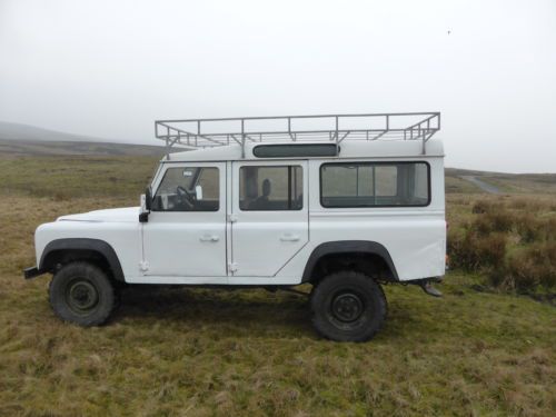 Land rover defender 110 stationwagon county lhd automatic in uk ready for export