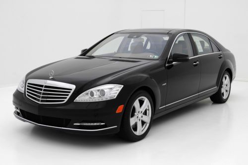 2012 mercedes-benz s-550 4matic  16k miles   1-owner, no accidents!  perfect!