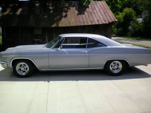 1966 chevy impala very clean