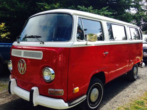 1971 vw bus, type 2 transporter, seats 9! cherry picked, rare find, restored!