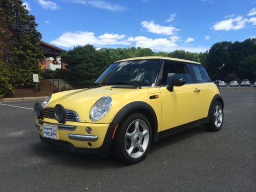 2002 mini cooper extra clean panoramic view 5-speed no reserve