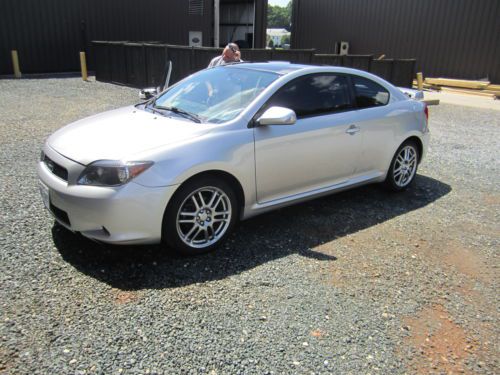 Scion tc 2006 5 speed coupe well maintained 1 owner runs great car
