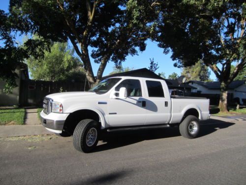 2005 ford f350 4x4 lariat crew cab short bed this is a beautiful truck!!!!