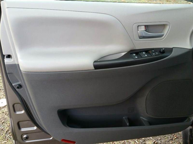 2015 Toyota Sienna LE 8 Passenger Family Minivan 40k miles, US $15,995.00, image 8