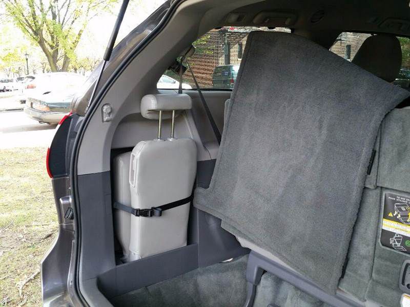 2015 Toyota Sienna LE 8 Passenger Family Minivan 40k miles, US $15,995.00, image 9