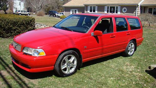 No reserve * rare v70-"r" awd wagon * 3rd row seating * loaded * serviced * mint