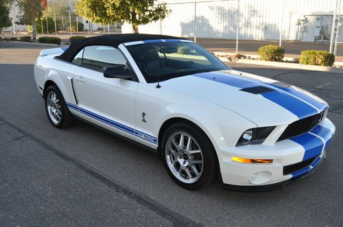 2007 ford mustang shelby gt500 convertible 2-door 5.4l