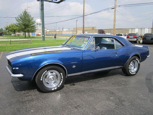 1967 camaro 327 v-8 400hp  4-speed  fully restored  *trophy winner*