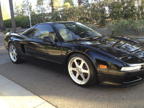 Beautiful 1991 black acura nsx only 32,500 miles - no reserve!