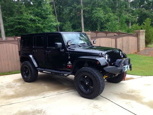 2012 jeep wrangler sahara altitude aev lift, no expense spared