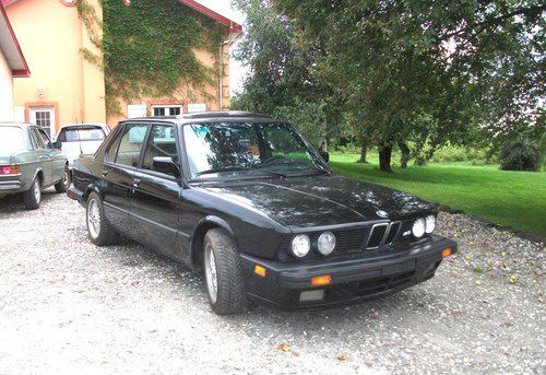 1988 bmw m5 canadian edition (black interior)