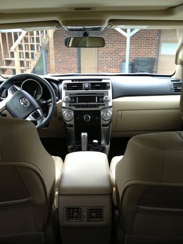 Buy used 2010 Toyota 4Runner - White w/Tan Leather - Low ... Buy used 2010 Toyota 4Runner - White w/Tan Leather - Low ...