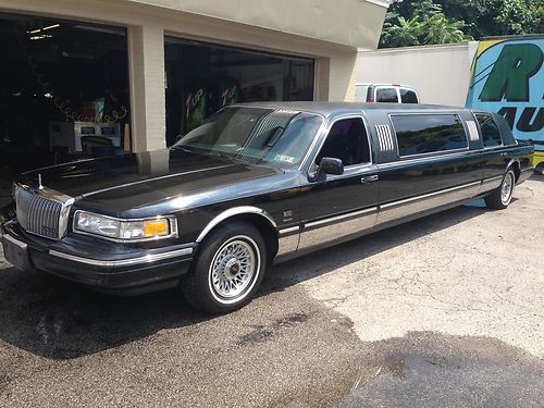 1995 lincoln town car executive limousine 4-door 4.6l