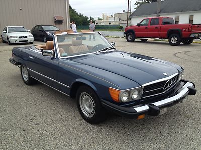 Very nice mercedes benz sl 380 convertible 1 owner well maintaned clean carfax