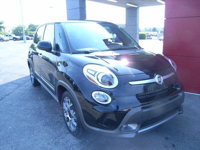 2014 fiat 500l trekking black with panaramic dual sunroof beats back up camera