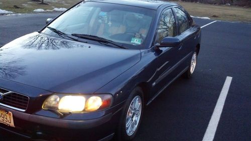 2004 volvo s60 2.4 sedan 4-door 2.4l metallic navy blue