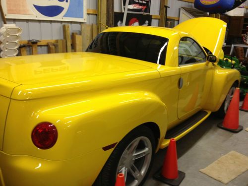 2006 Chevrolet SSR, Yellow, 6500 Miles, Mint Condition, image 2