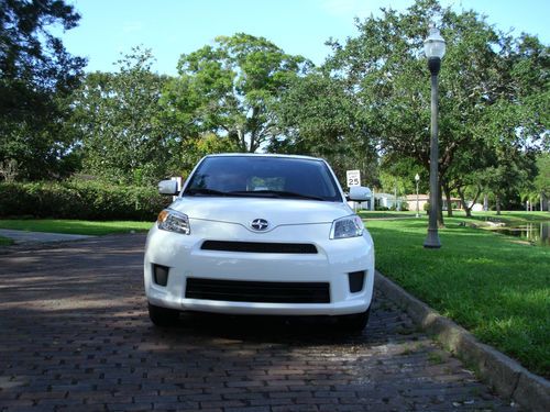 2012 scion xd base hatchback 5-door 1.8l