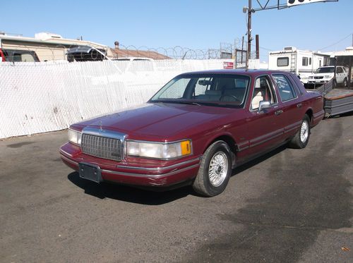 1993 lincoln town car, no reserve
