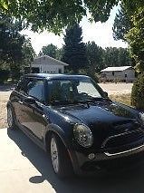 Black mini cooper s, excellent condition, low mileage, new tires, huge moon roof
