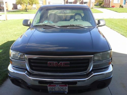 2003 gmc sierra 1500 sle extended 4x4 w/ 8&#034;bed. clean title in hand no reserve