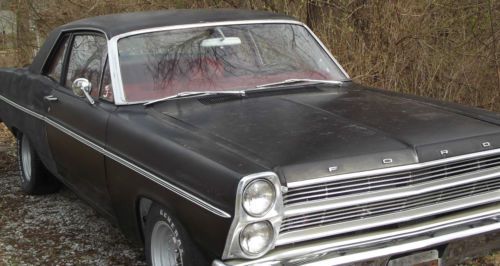 Ford fairlane 1966 with 302 v8 engine  2-door classic car muscles car runs great