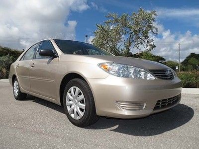 Exceptional, very low mileage camry automatic - florida car