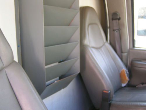 2001 Chevrolet Express 3500 Supreme Fiberglass Utility Body, image 7