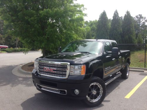 &#039;11 denali (gmc sierra 2500) with all the options... + tow &amp; 5th wheel + bose