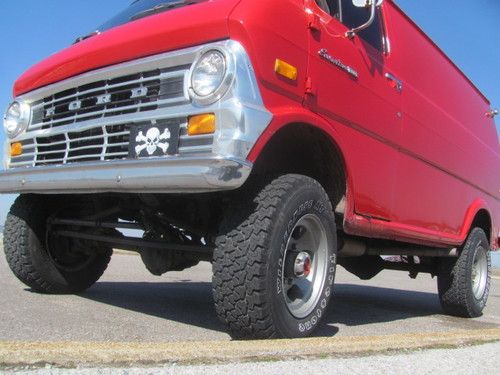 1974 ford e-300 econoline van 4x4 4wd did i mention that it's 4x4???????????