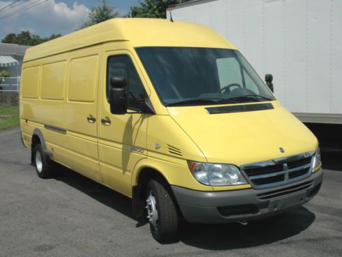 2006 dodge sprinter 3500 158&#034; wheel base, dual rear wheels, 2.7l diesel124k mile